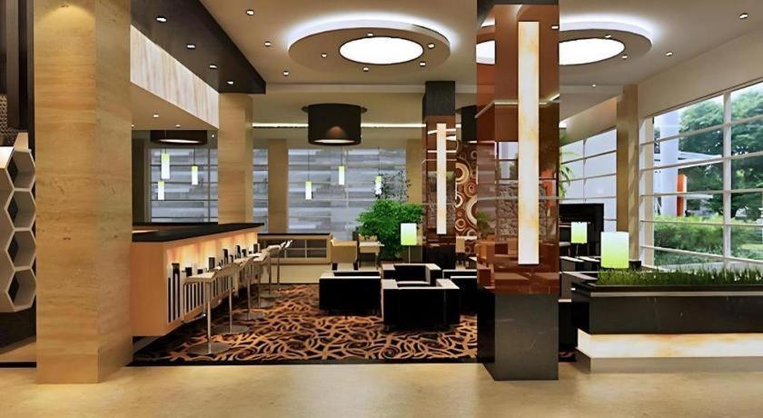 Asoka Luxury Hotel Бандар-Лампунг Экстерьер фото