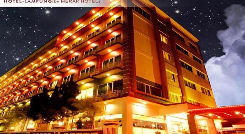 Asoka Luxury Hotel Бандар-Лампунг Экстерьер фото