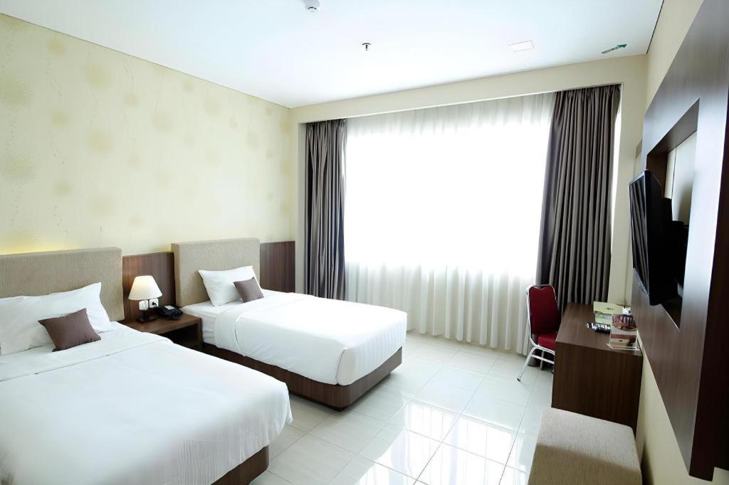 Asoka Luxury Hotel Бандар-Лампунг Экстерьер фото