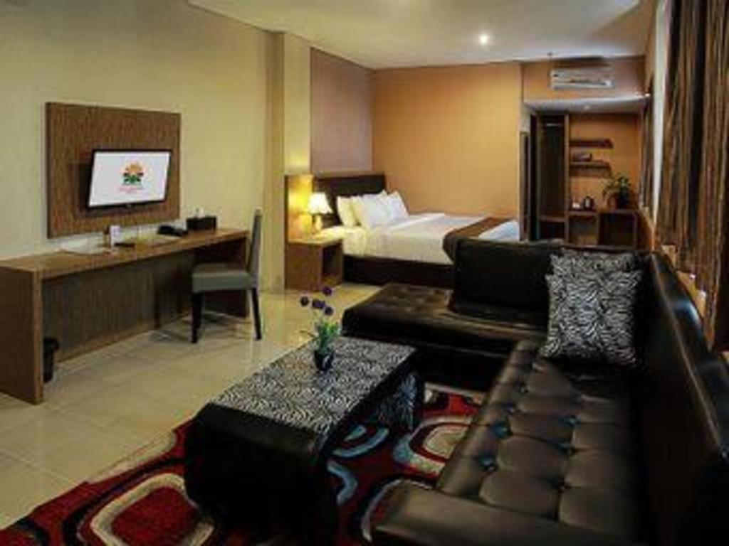 Asoka Luxury Hotel Бандар-Лампунг Экстерьер фото