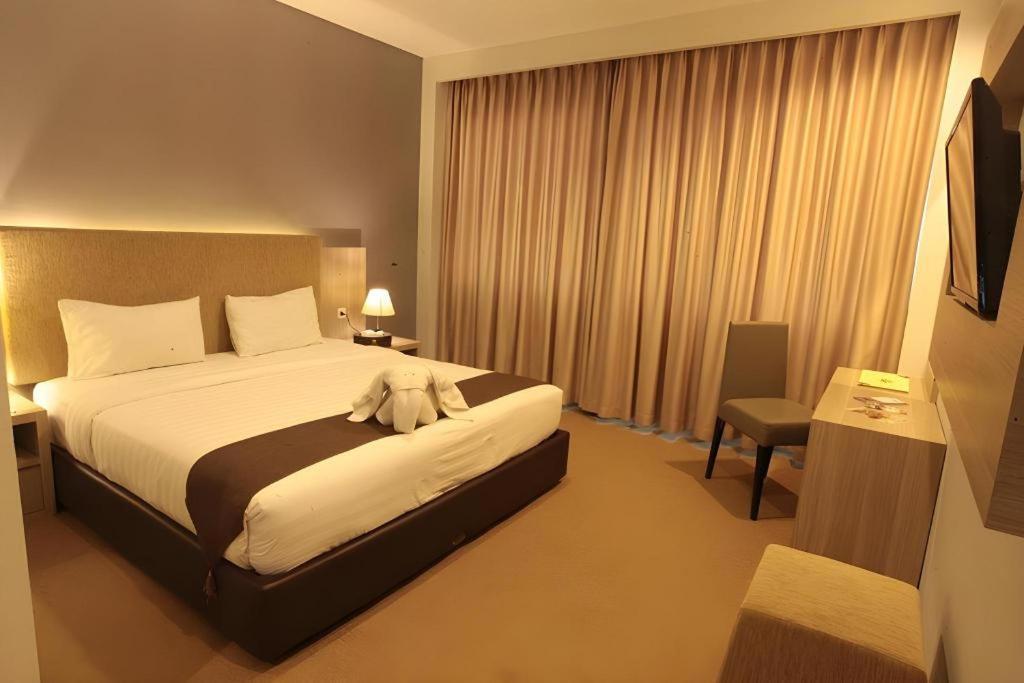 Asoka Luxury Hotel Бандар-Лампунг Экстерьер фото