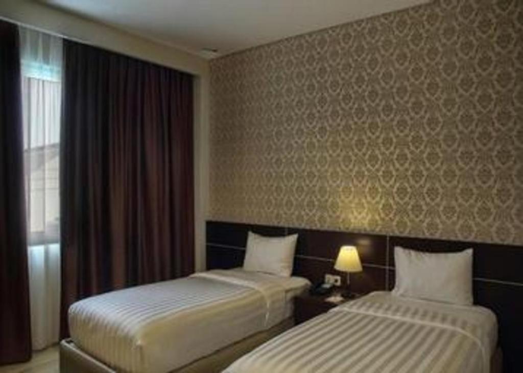 Asoka Luxury Hotel Бандар-Лампунг Экстерьер фото